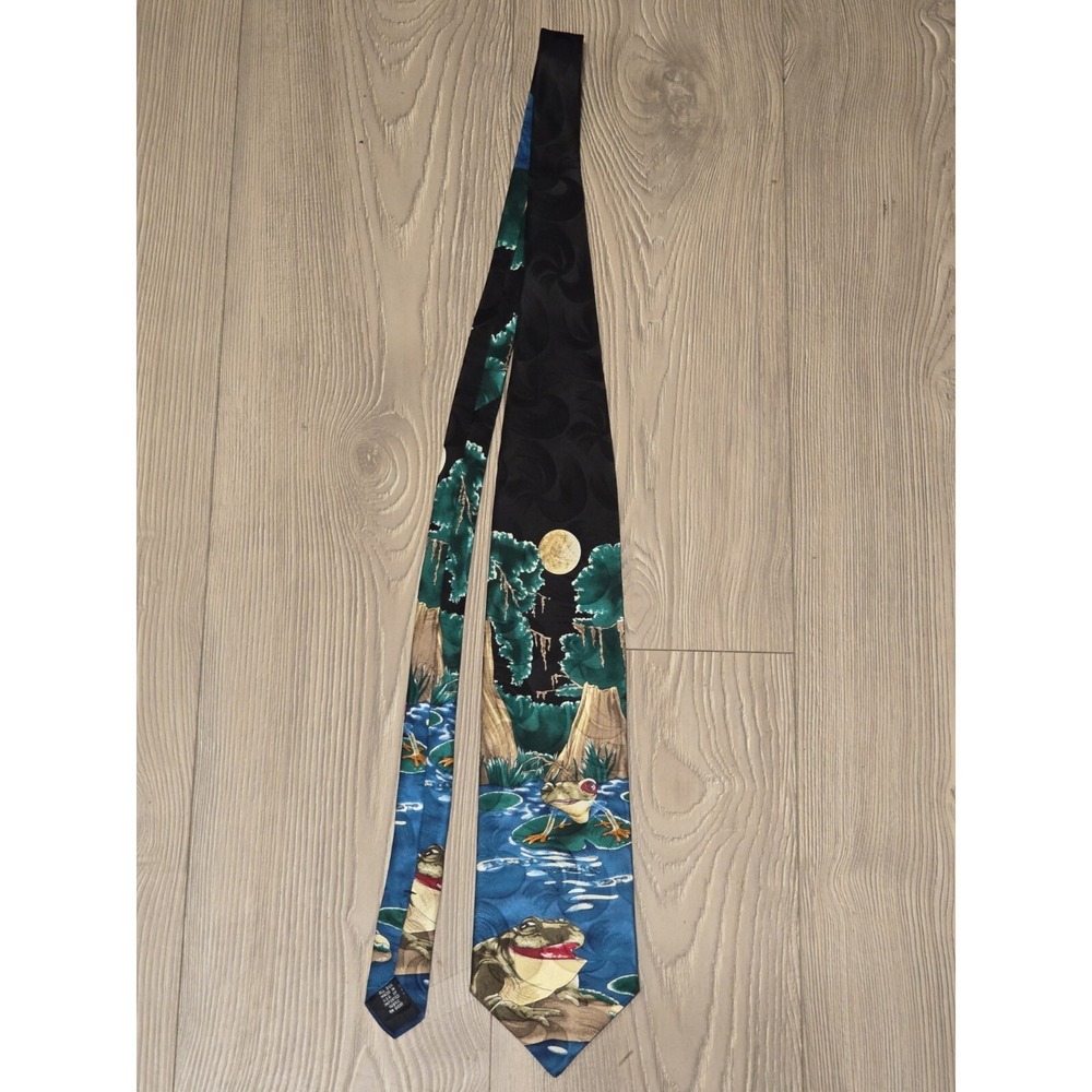 Anheuser Busch Neck Tie Budweiser Frogs 1995 Vintage Beer